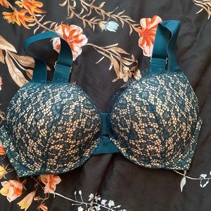 Very sexy push-up bra Victoria’s Secret